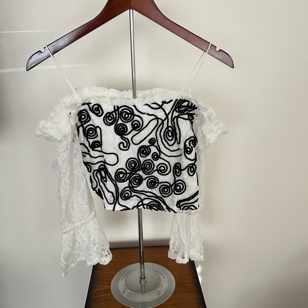 Black and White Lace Women's Top